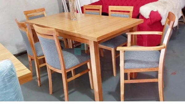 Juego de mesa extensible con sillas y sillones. - Image 6